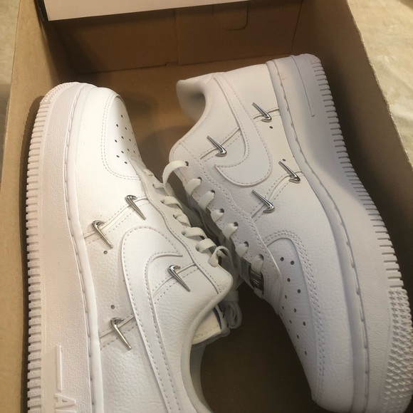 Air Force 1 will men size 5 brand new no lid - Picture 4 of 4